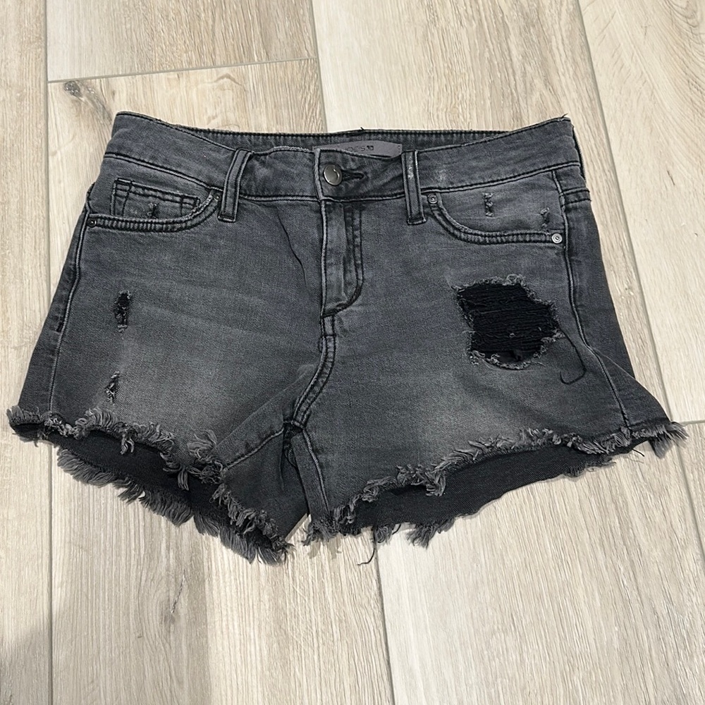 Gray w/black distressing Joe's jean shorts size 25